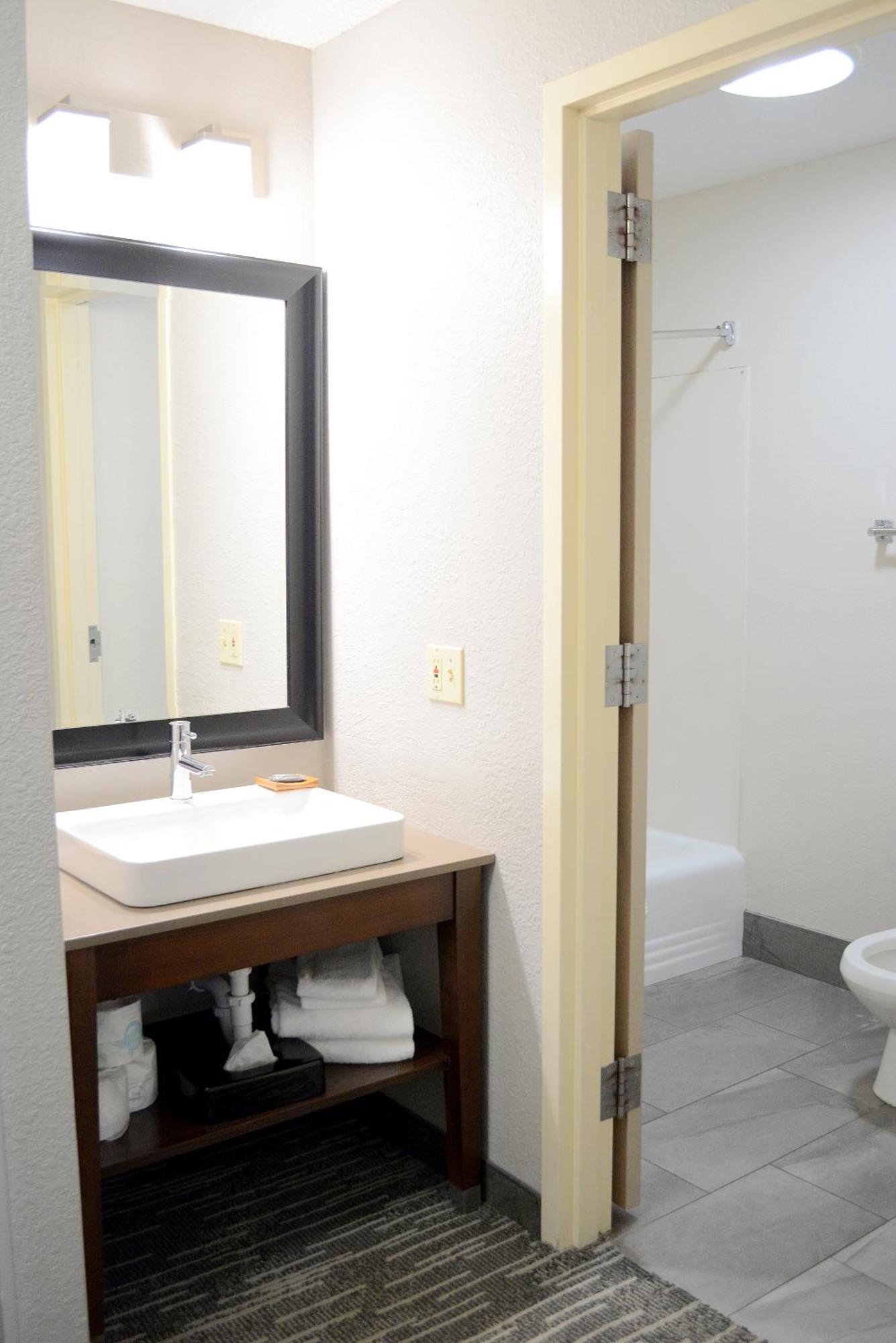 Country Inn & Suites By Radisson, Port Clinton, Oh Quarto foto